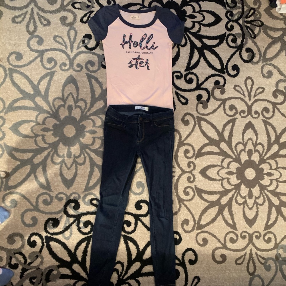 Hollister jeans and tee shirt